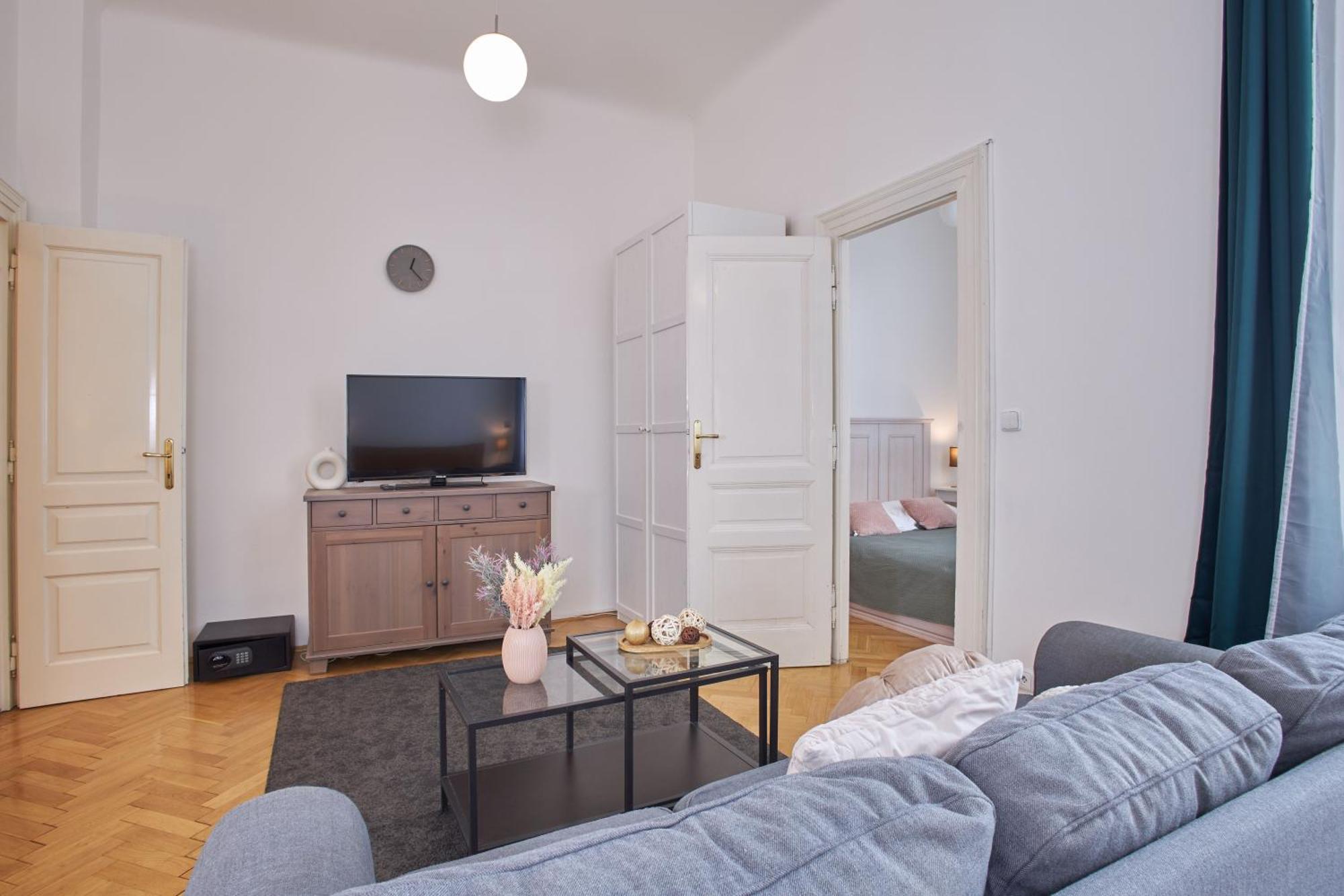 Charles Bridge Premium Residence Prag